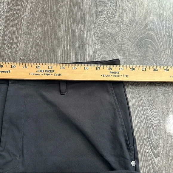 Vuori Men's meta athletic slim fit Pants